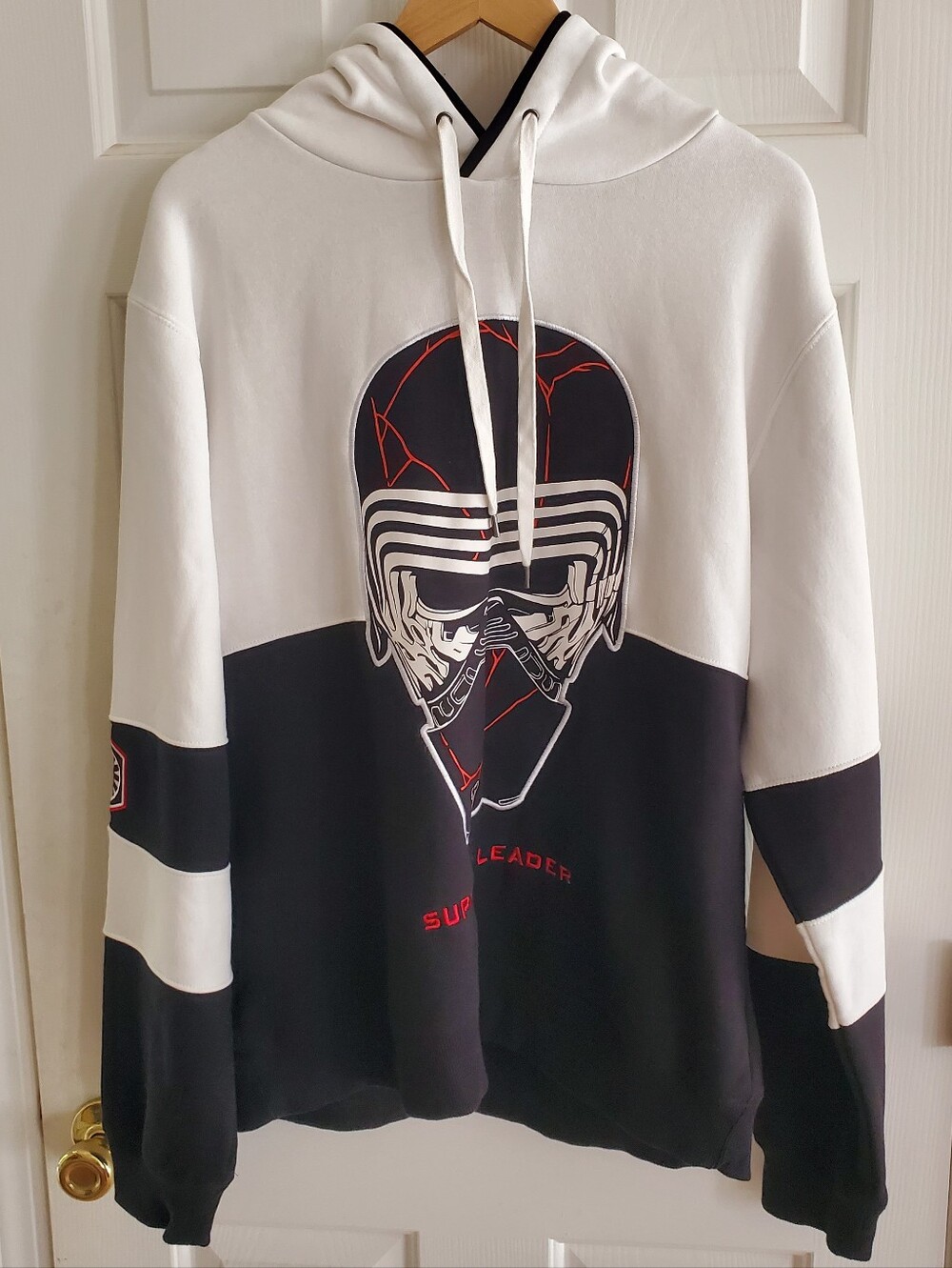 DISNEY PARKS Star Wars Men's LARGE Kylo Ren Supreme Leader Hoodie Sweatshirt - Picture 2 of 13